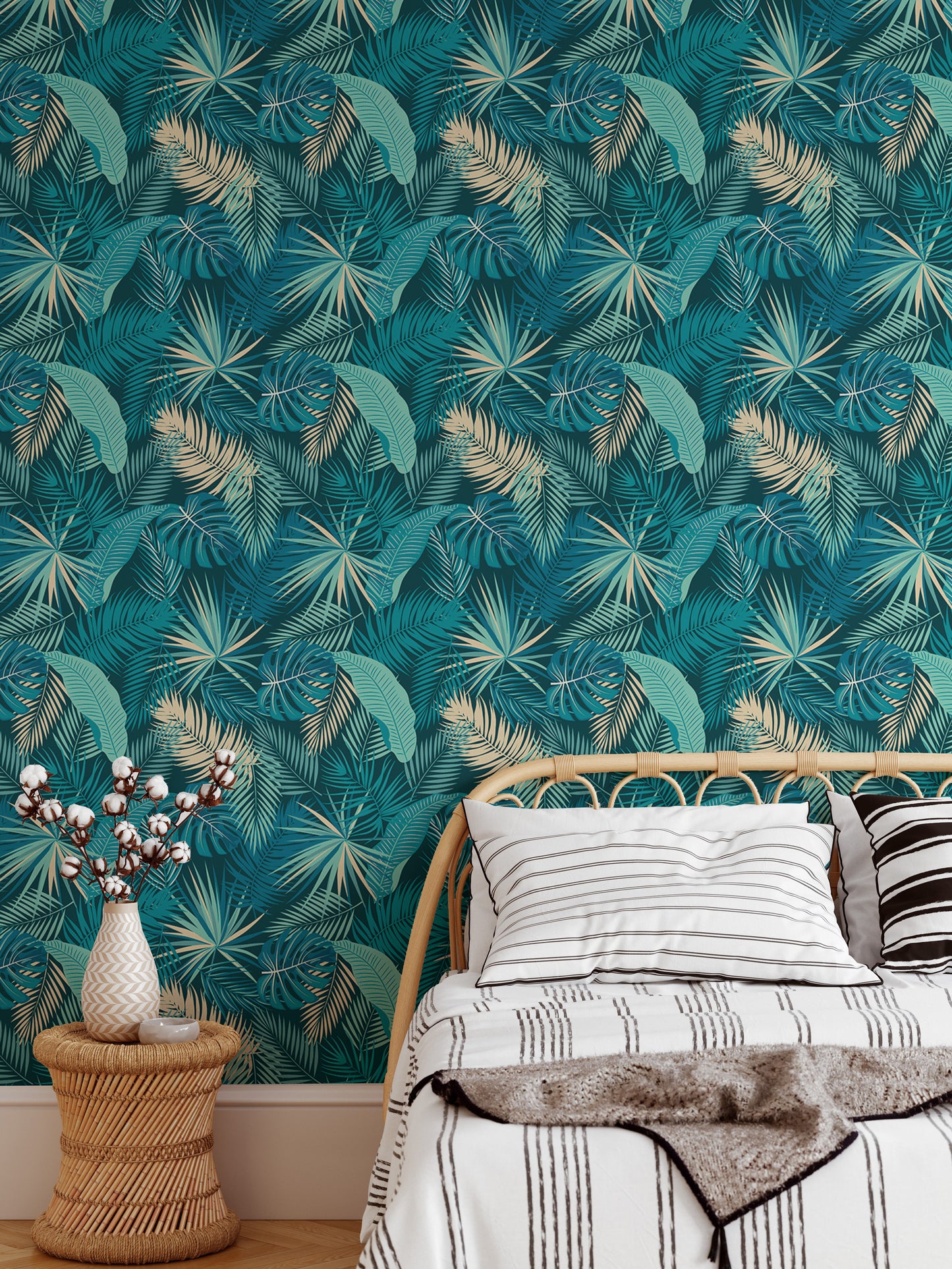 Tropical Jungle Palm Leaves Seamless Pattern Wallpaper