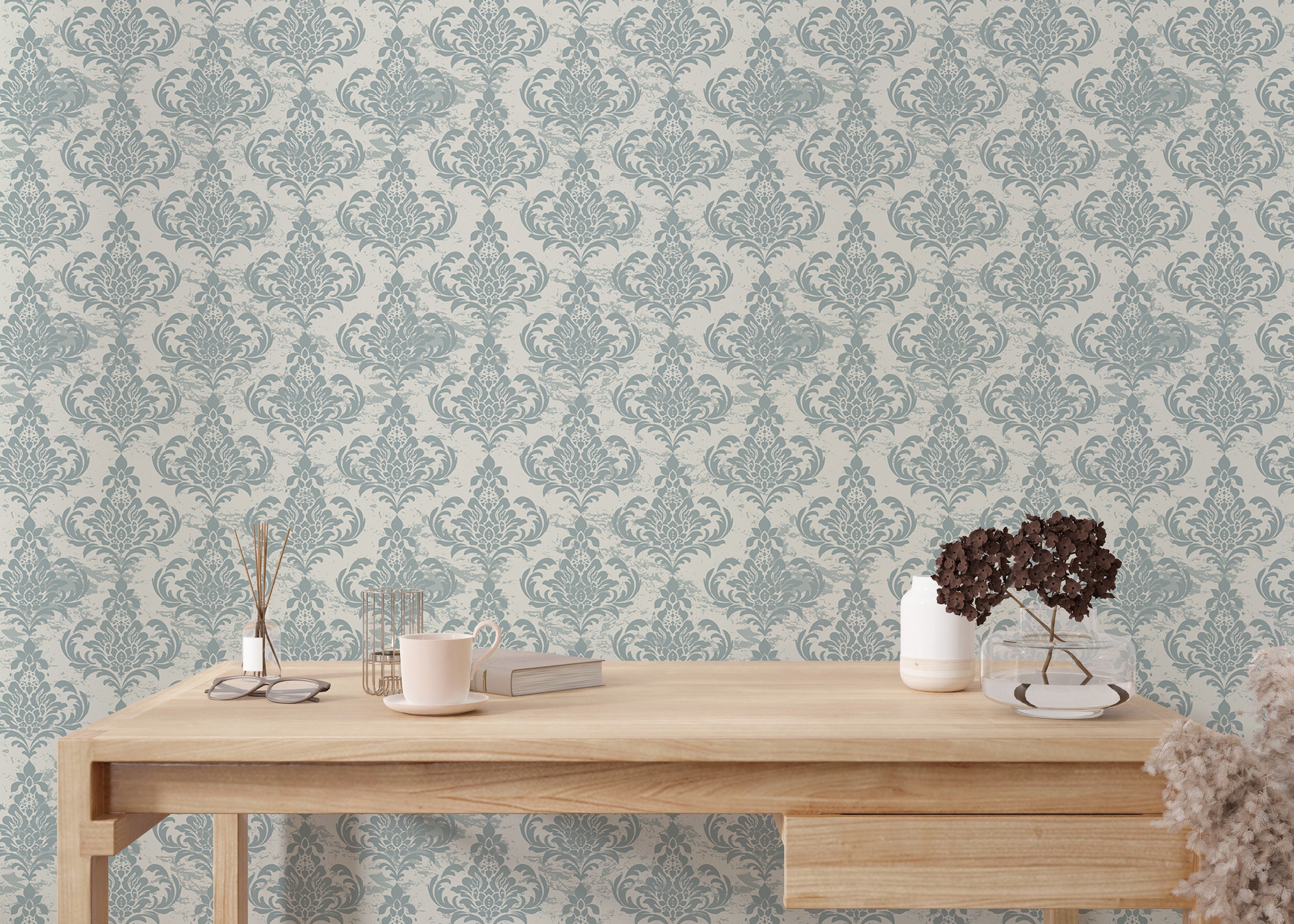 Ornate damask design for walls with vintage appeal