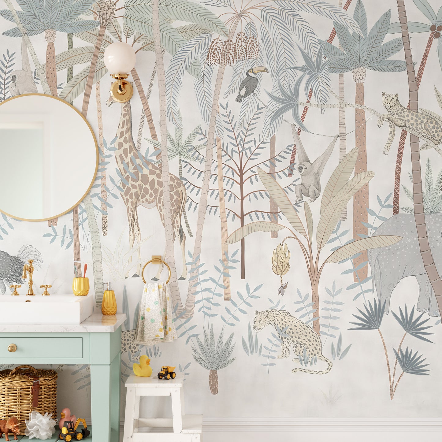 Temporary jungle animals wallpaper for kids' spaces