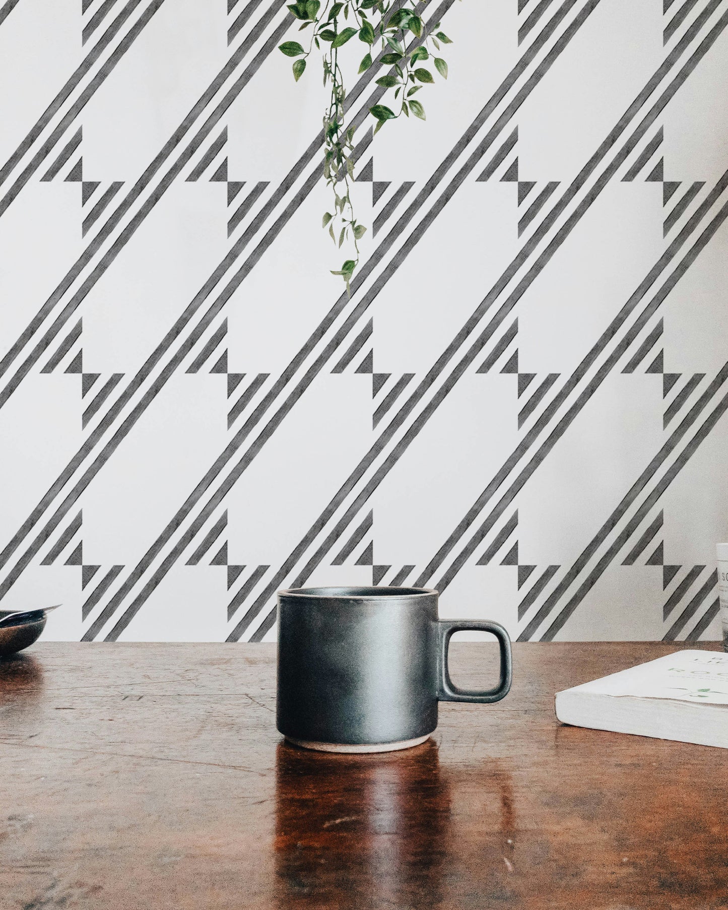 Black and White Diagonal Stripe Wallpaper For Walls