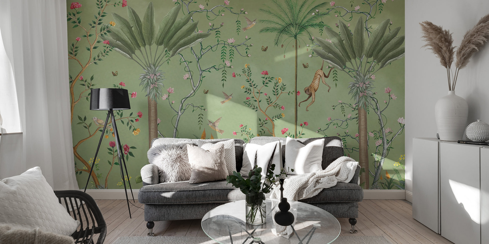 Stylish green tropical chinoiserie wallpaper for walls
