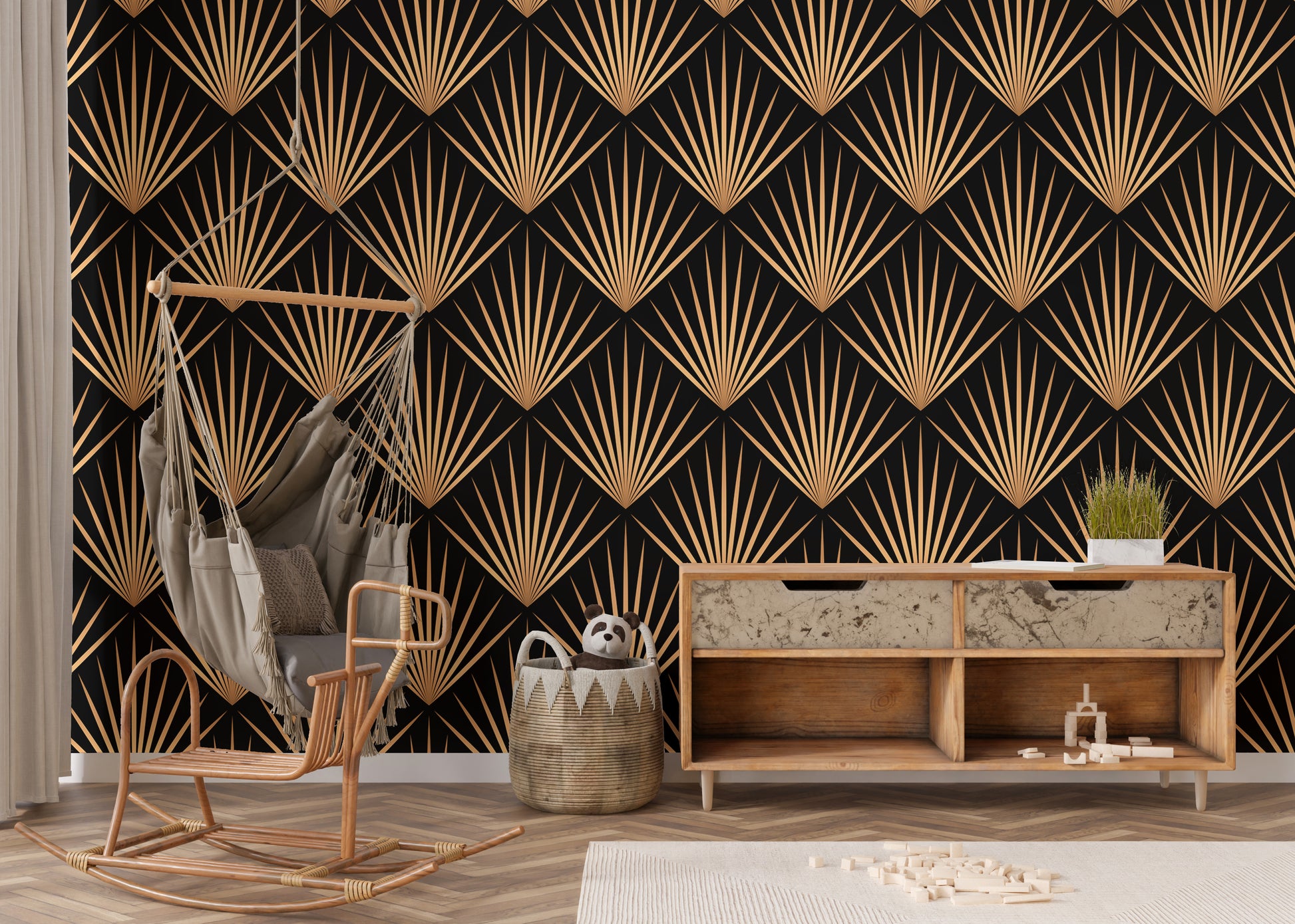 Sophisticated Deco trellis wall pattern style.