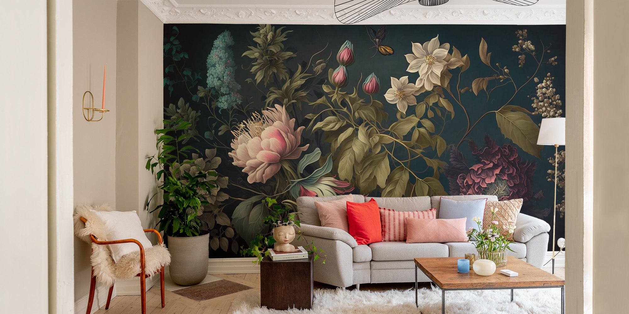 Sophisticated floral painting wall decor
