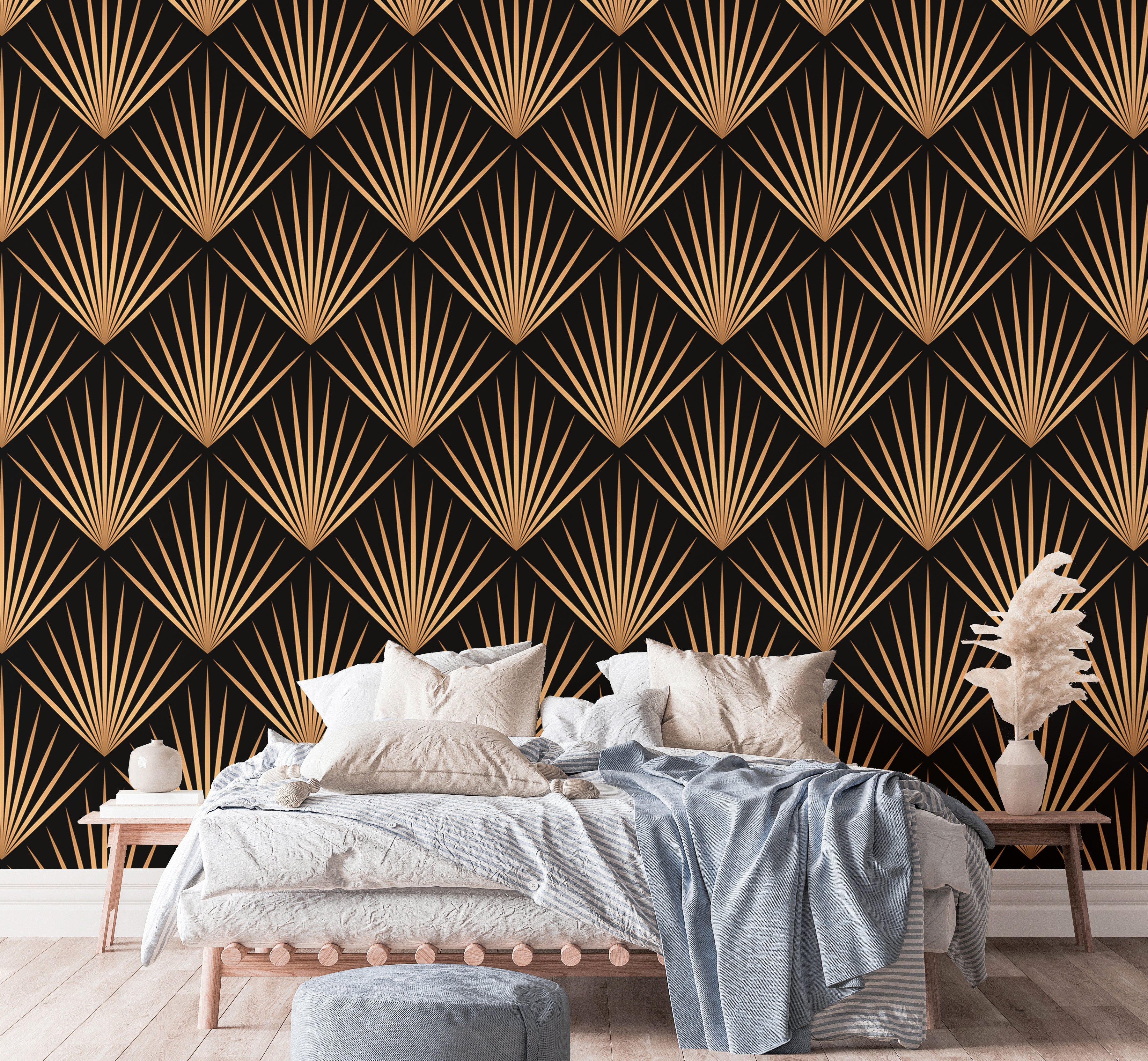 Elegant Deco trellis lines repeating wallpaper.