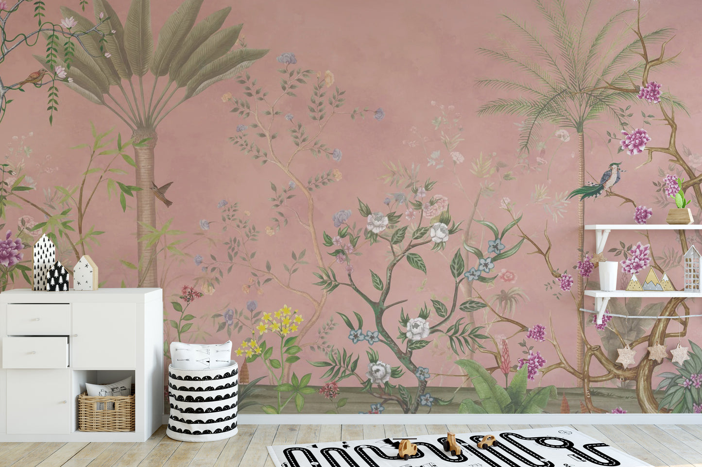 Stylish pink chinoiserie wallpaper with tropical flair
