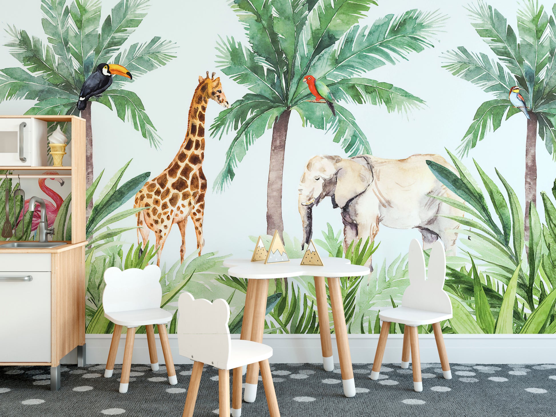 Adorable animal wallpaper for kids’ spaces
