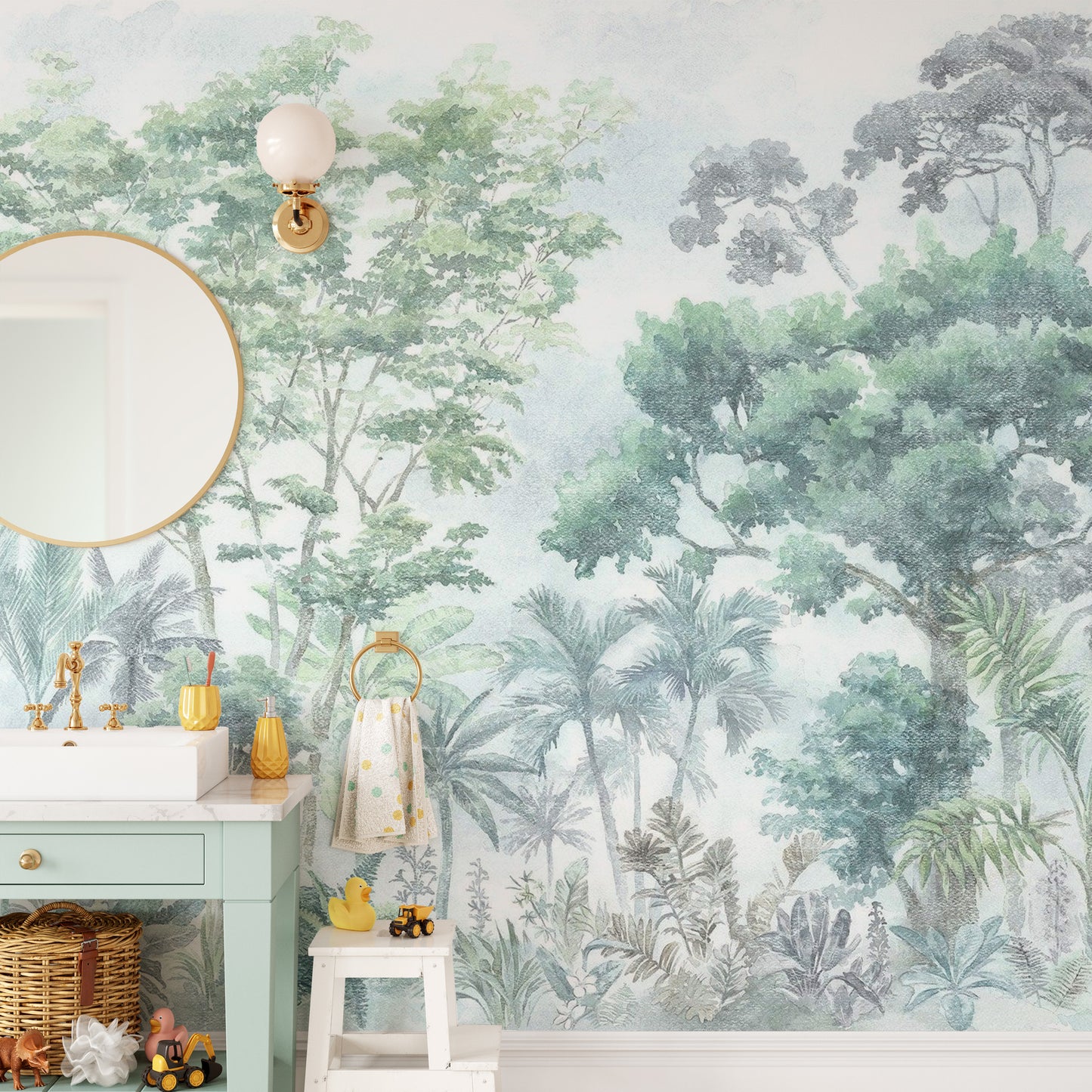 Sophisticated green jungle wallpaper for tranquil spaces
