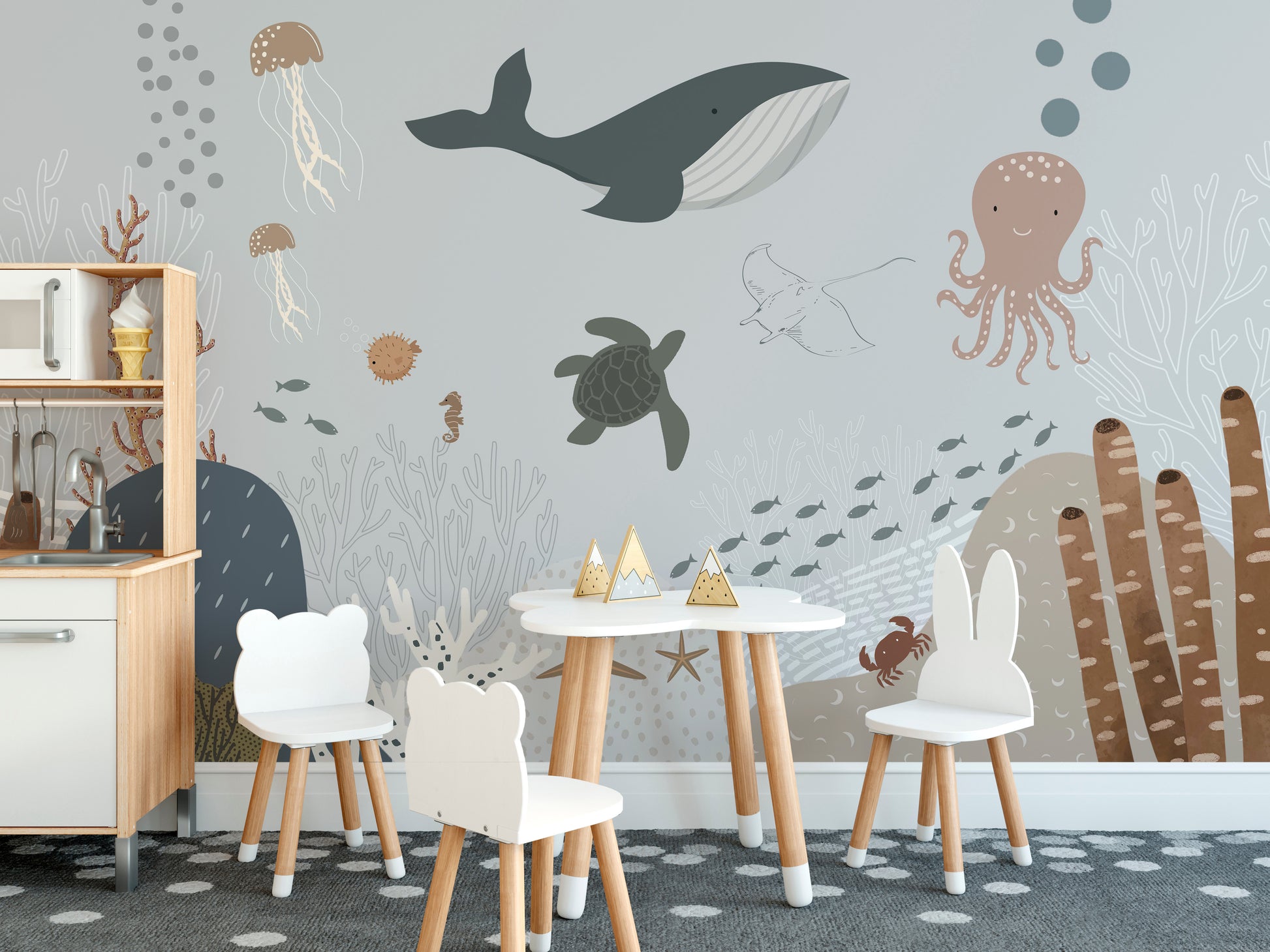 Kids underwater wallpaper with ocean wildlife and fish
