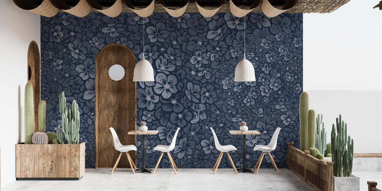 Stunning navy floral wallpaper with a touch of royal charm.
