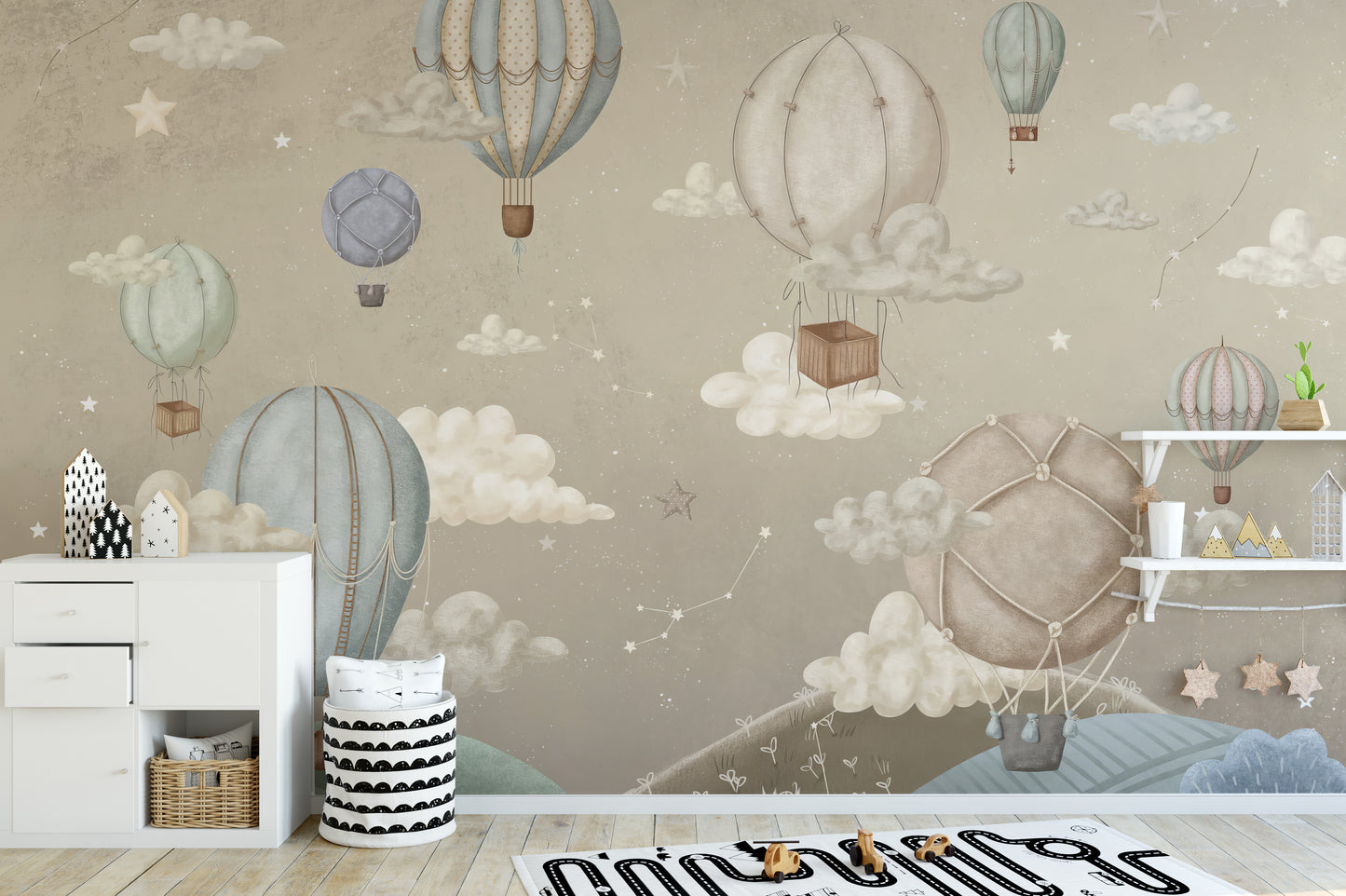 Vintage Balloons Wallpaper Mural for a dreamy atmosphere