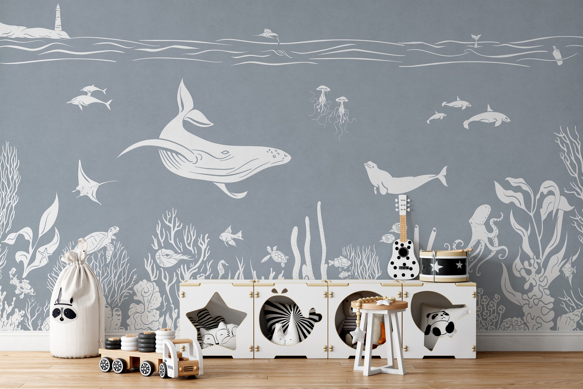 Monochrome Sea Blue mural creates a calming ambiance.



